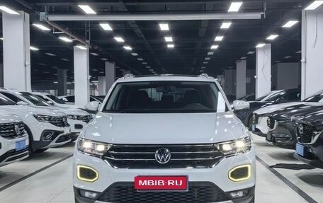 Volkswagen T-Roc I, 2022 год, 1 460 000 рублей, 2 фотография