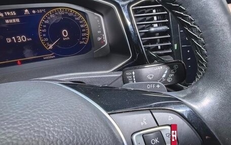 Volkswagen T-Roc I, 2022 год, 1 460 000 рублей, 17 фотография