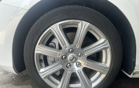 Volvo V40 II рестайлинг, 2019 год, 1 200 000 рублей, 8 фотография