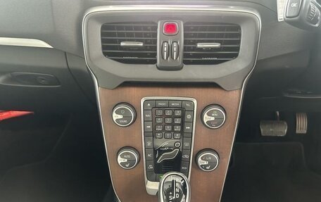 Volvo V40 II рестайлинг, 2019 год, 1 200 000 рублей, 16 фотография