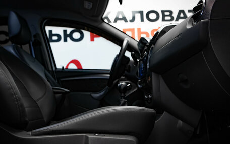 Renault Duster I рестайлинг, 2017 год, 1 275 000 рублей, 25 фотография