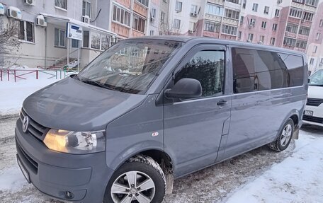 Volkswagen Caravelle T5, 2013 год, 1 730 000 рублей, 2 фотография