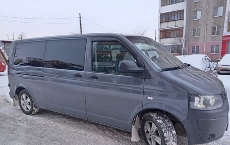 Volkswagen Caravelle T5, 2013 год, 1 730 000 рублей, 11 фотография