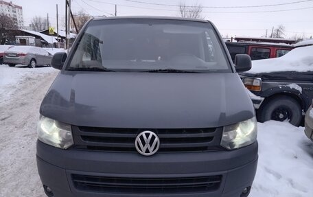 Volkswagen Caravelle T5, 2013 год, 1 730 000 рублей, 9 фотография