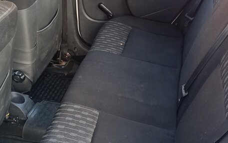 Renault Logan I, 2013 год, 400 000 рублей, 3 фотография