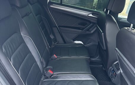 Volkswagen Tiguan II, 2020 год, 3 450 000 рублей, 29 фотография