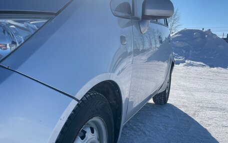 Mitsubishi Colt VI рестайлинг, 2002 год, 290 000 рублей, 2 фотография