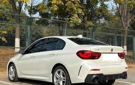 BMW 1 серия, 2022 год, 1 750 000 рублей, 6 фотография