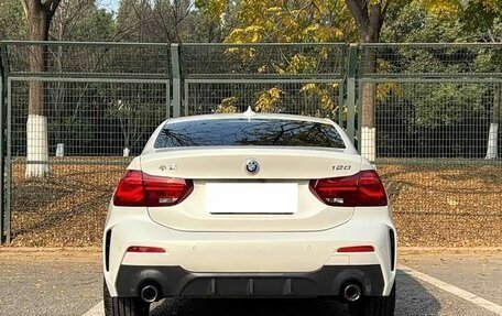 BMW 1 серия, 2022 год, 1 750 000 рублей, 5 фотография