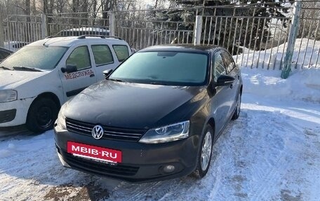 Volkswagen Jetta VI, 2013 год, 680 000 рублей, 6 фотография