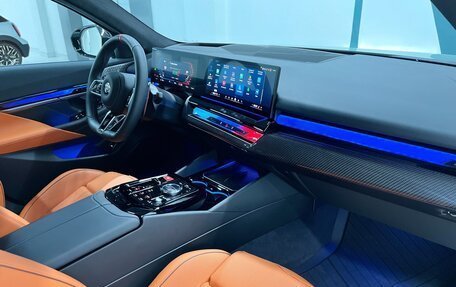 BMW M5, 2025 год, 21 000 000 рублей, 29 фотография