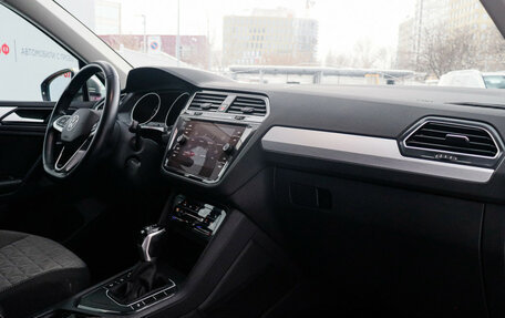 Volkswagen Tiguan II, 2021 год, 2 350 000 рублей, 7 фотография