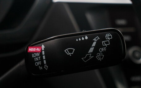 Volkswagen Tiguan II, 2021 год, 2 350 000 рублей, 13 фотография