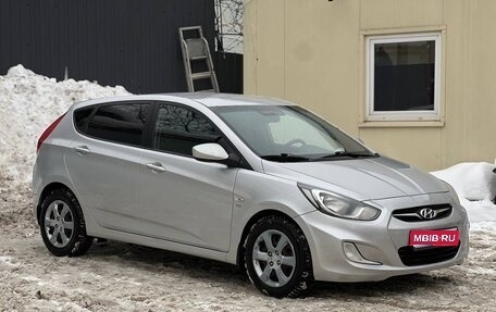 Hyundai Solaris II рестайлинг, 2014 год, 750 000 рублей, 1 фотография