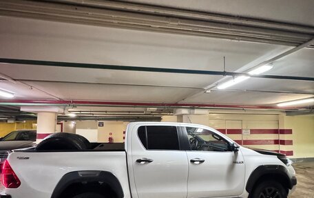 Toyota Hilux VIII, 2021 год, 6 300 000 рублей, 12 фотография