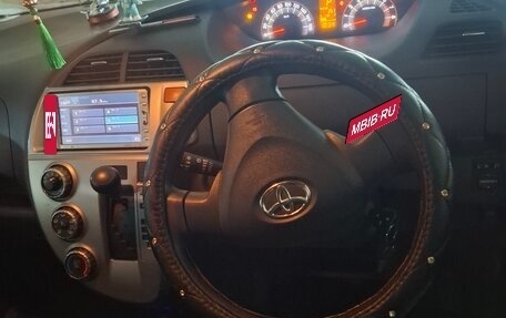 Toyota Ractis I, 2006 год, 600 000 рублей, 4 фотография