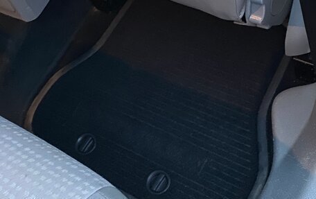 Volkswagen Caddy III рестайлинг, 2007 год, 850 000 рублей, 38 фотография