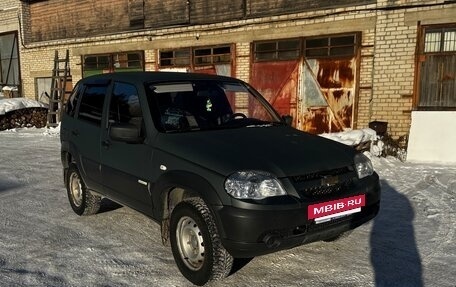 Chevrolet Niva I рестайлинг, 2015 год, 750 000 рублей, 4 фотография
