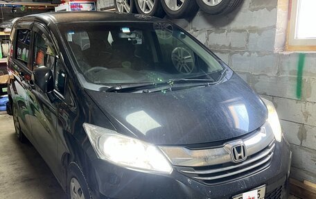 Honda Freed I, 2014 год, 1 400 000 рублей, 16 фотография