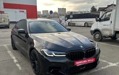BMW 5 серия, 2018 год, 2 350 000 рублей, 2 фотография