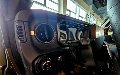 Jeep Wrangler, 2025 год, 17 300 000 рублей, 26 фотография