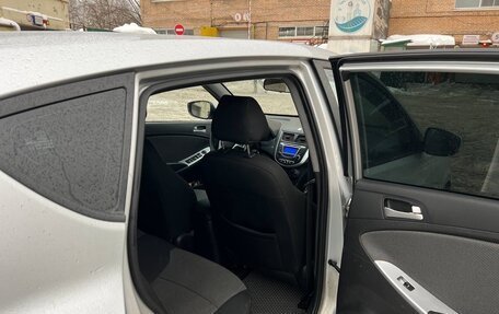 Hyundai Solaris II рестайлинг, 2014 год, 750 000 рублей, 17 фотография