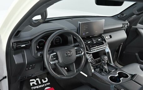 Toyota Land Cruiser, 2025 год, 14 990 000 рублей, 7 фотография