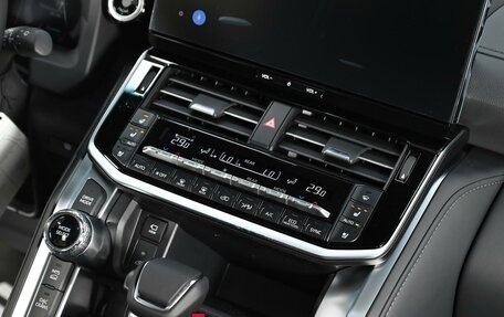 Toyota Land Cruiser, 2025 год, 14 990 000 рублей, 17 фотография