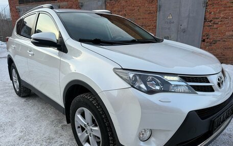 Toyota RAV4, 2013 год, 2 180 000 рублей, 2 фотография
