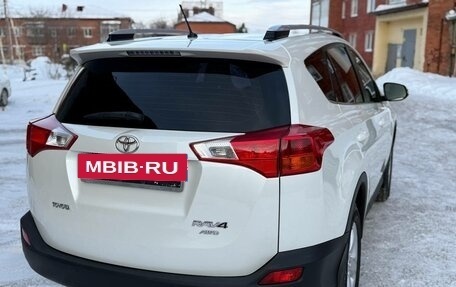 Toyota RAV4, 2013 год, 2 180 000 рублей, 15 фотография