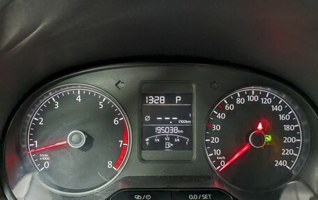 Volkswagen Polo VI (EU Market), 2016 год, 750 000 рублей, 25 фотография