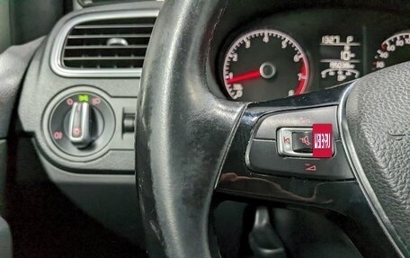 Volkswagen Polo VI (EU Market), 2016 год, 750 000 рублей, 26 фотография