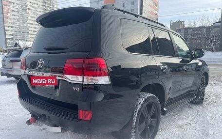 Toyota Land Cruiser 200, 2018 год, 6 500 000 рублей, 5 фотография