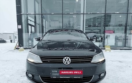 Volkswagen Jetta VI, 2013 год, 859 000 рублей, 2 фотография