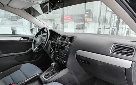 Volkswagen Jetta VI, 2013 год, 859 000 рублей, 11 фотография