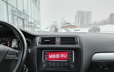 Volkswagen Jetta VI, 2013 год, 859 000 рублей, 15 фотография