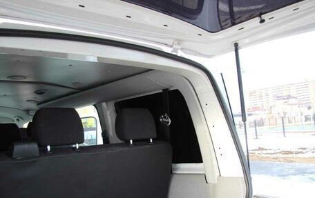 Volkswagen Transporter T6 рестайлинг, 2017 год, 2 550 000 рублей, 12 фотография