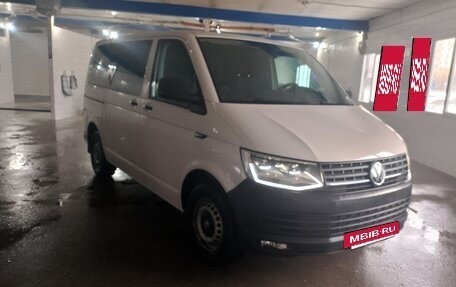 Volkswagen Transporter T6 рестайлинг, 2017 год, 2 550 000 рублей, 2 фотография