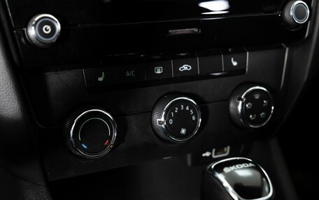 Skoda Octavia, 2019 год, 1 890 000 рублей, 12 фотография