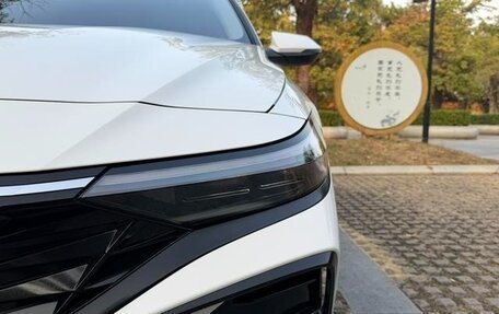 Hyundai Elantra, 2025 год, 1 800 000 рублей, 6 фотография