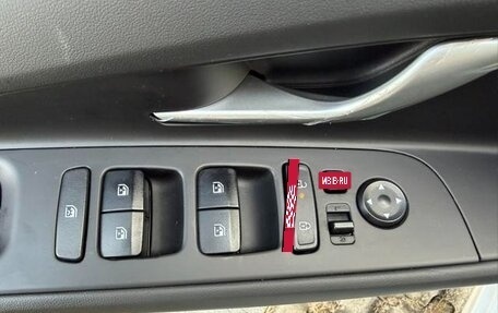 Hyundai Elantra, 2025 год, 1 800 000 рублей, 8 фотография