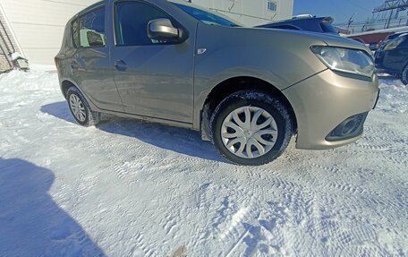 Renault Sandero II рестайлинг, 2016 год, 4 фотография