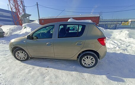 Renault Sandero II рестайлинг, 2016 год, 5 фотография