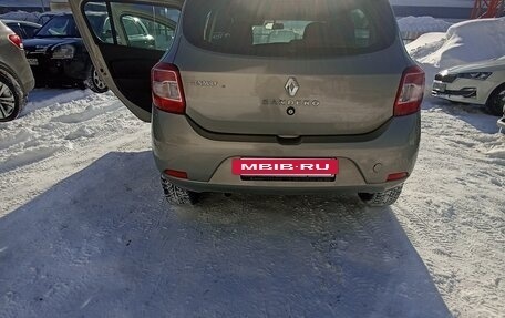 Renault Sandero II рестайлинг, 2016 год, 3 фотография