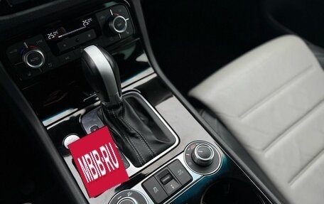 Volkswagen Touareg III, 2018 год, 3 350 000 рублей, 11 фотография