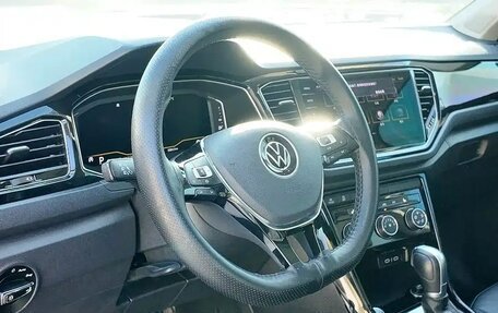 Volkswagen T-Roc I, 2022 год, 1 855 000 рублей, 7 фотография