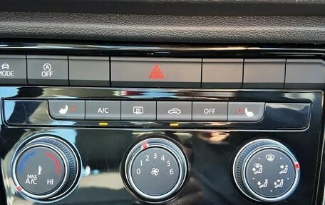 Volkswagen T-Roc I, 2022 год, 1 855 000 рублей, 18 фотография