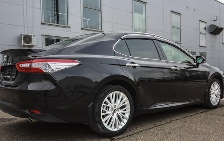 Toyota Camry, 2018 год, 2 749 000 рублей, 3 фотография