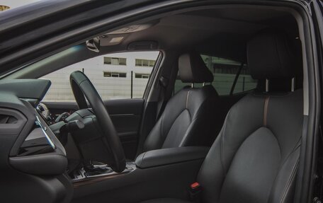 Toyota Camry, 2018 год, 2 749 000 рублей, 16 фотография