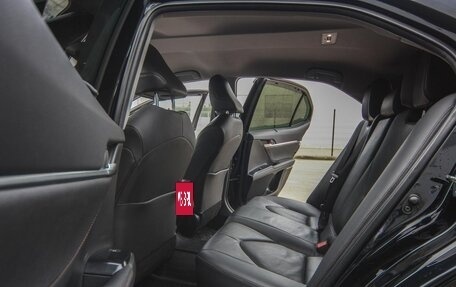 Toyota Camry, 2018 год, 2 749 000 рублей, 6 фотография